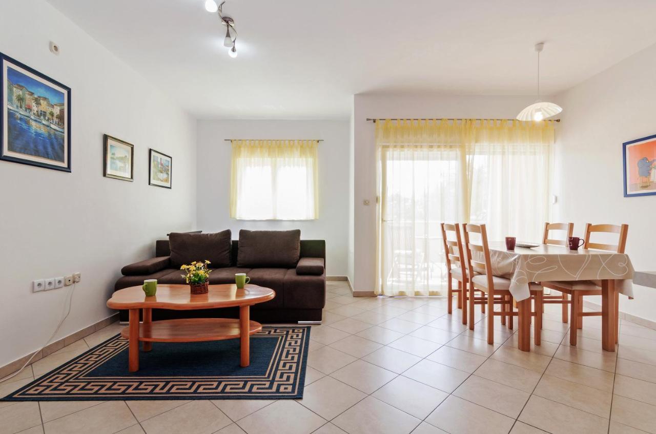 Apartment Marelja - Private Parking And Balcony Zadar Exterior foto